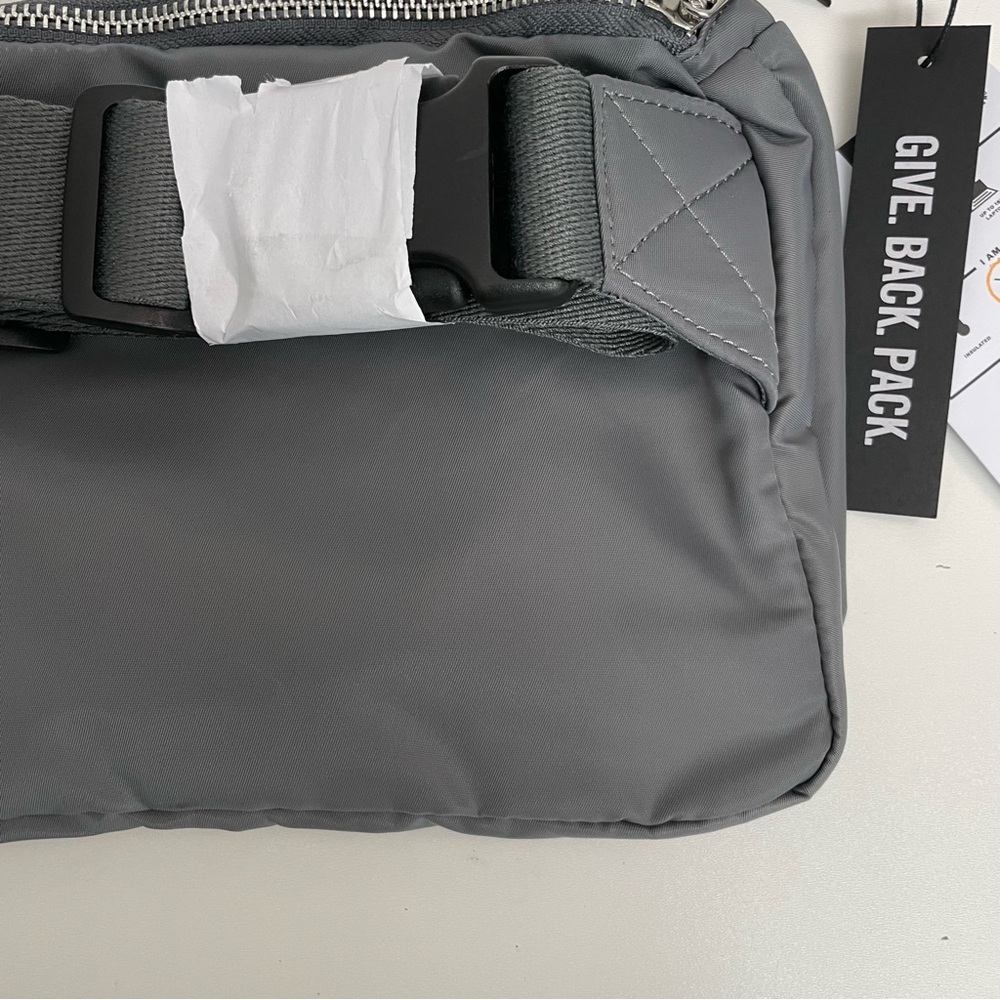 State Bag Lorimer Fanny Pack Belt Bag Zip Pocket Nylon Travel Grey Silver Unisex - Picture 6 of 13